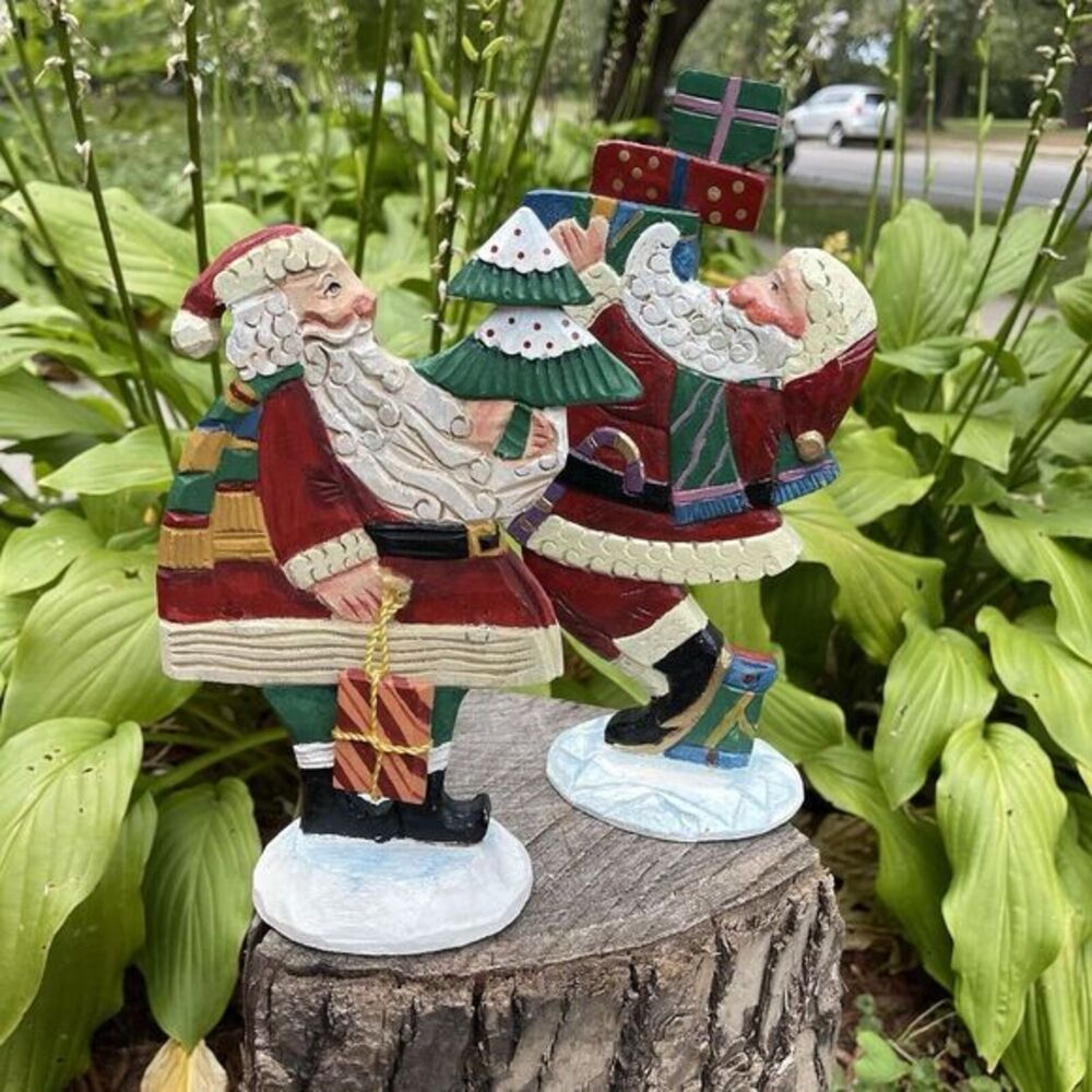 Dept 56 Santa Christmas Figurine Wood Carved Stand Decor Presents Tree Figure